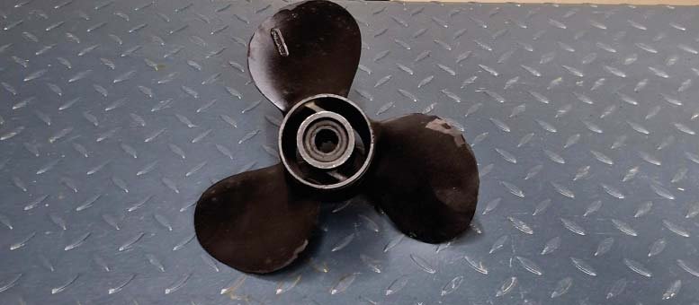 boat vibration propeller