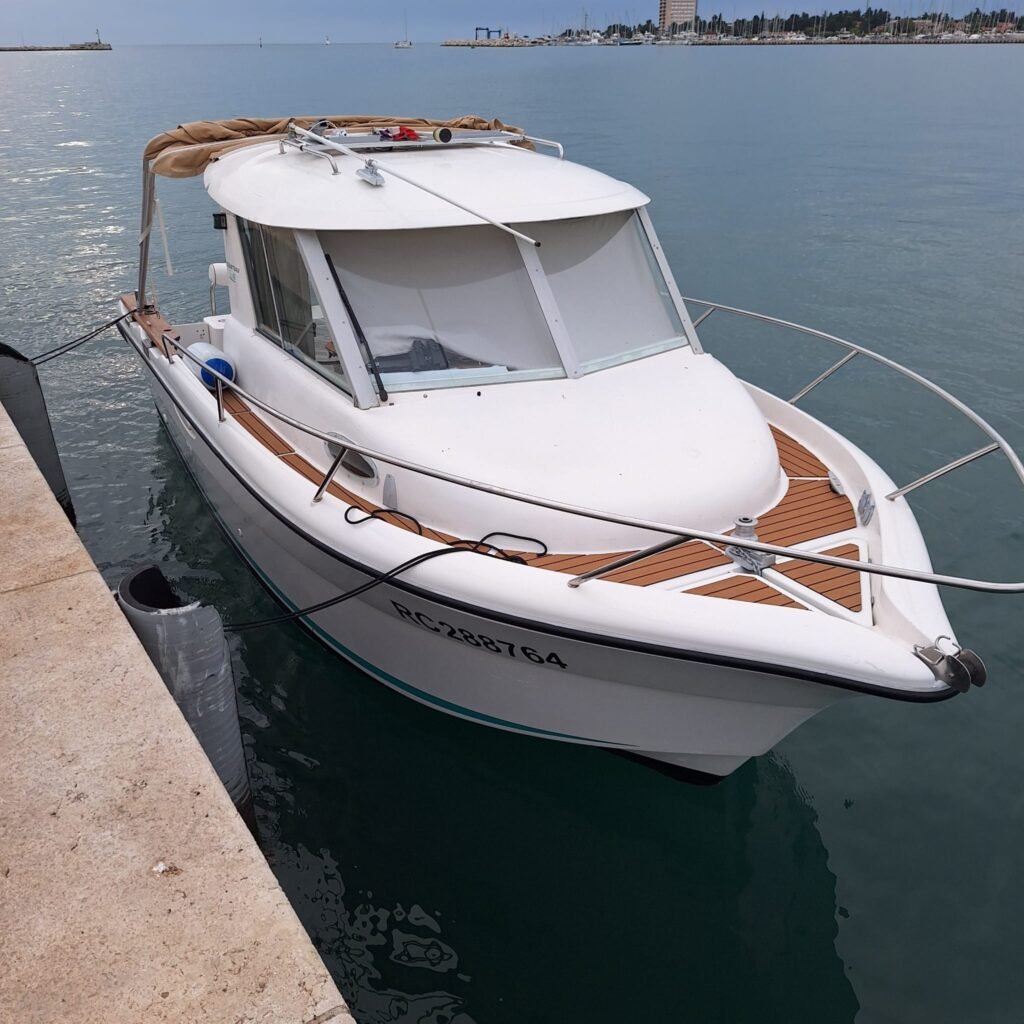 Ocqueteau-645_boat_for_sel_used3